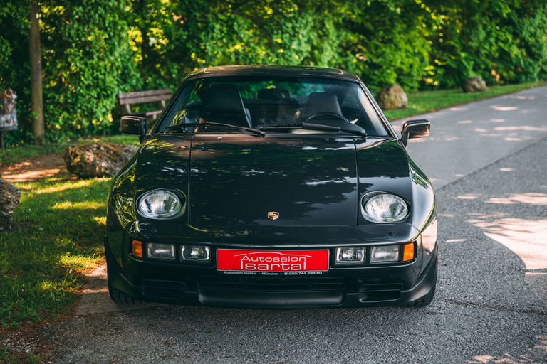 Porsche 928 S