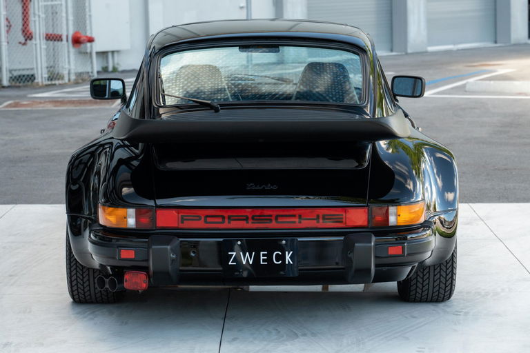 Porsche 911 Turbo 3.3 (US)