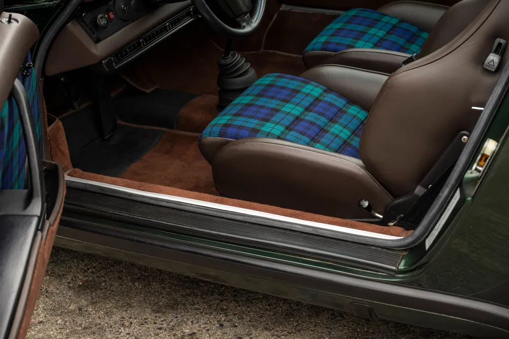 Porsche 911 Turbo 3.0 (US)