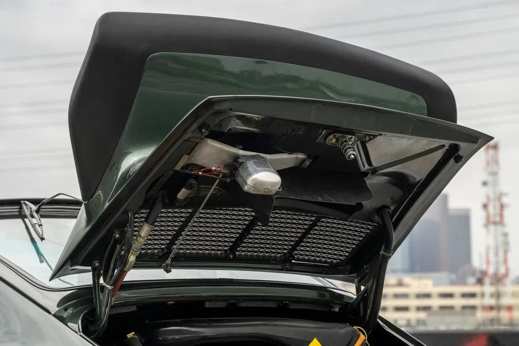 Porsche 911 Turbo 3.0 (US)