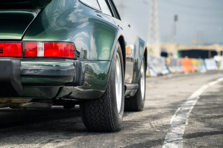 Porsche 911 Turbo 3.0 (US)