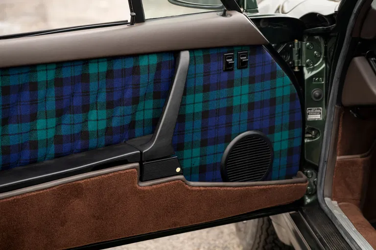 Porsche 911 Turbo 3.0 (US)