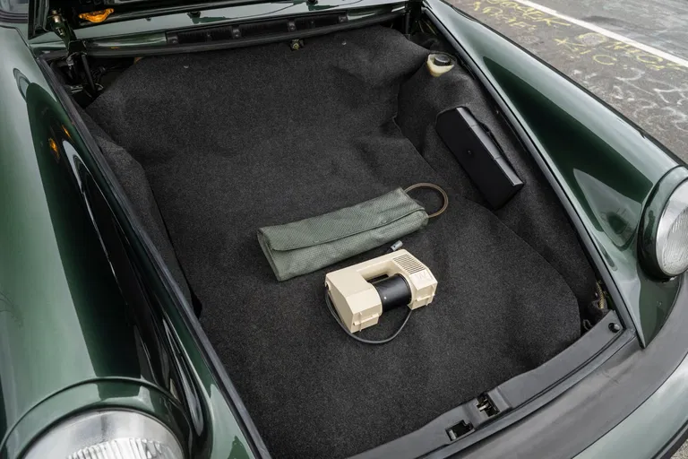 Porsche 911 Turbo 3.0 (US)