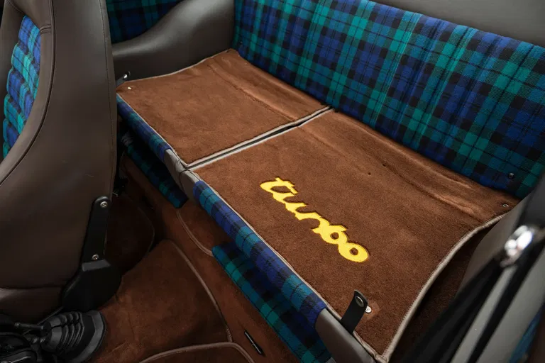 Porsche 911 Turbo 3.0 (US)