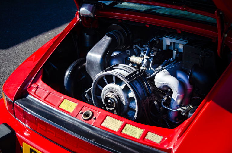 Porsche 911 Carrera 3.2