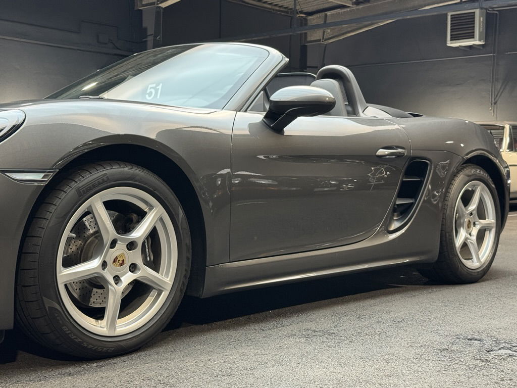 Porsche 718 Boxster
