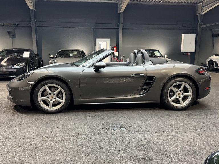 Porsche 718 Boxster