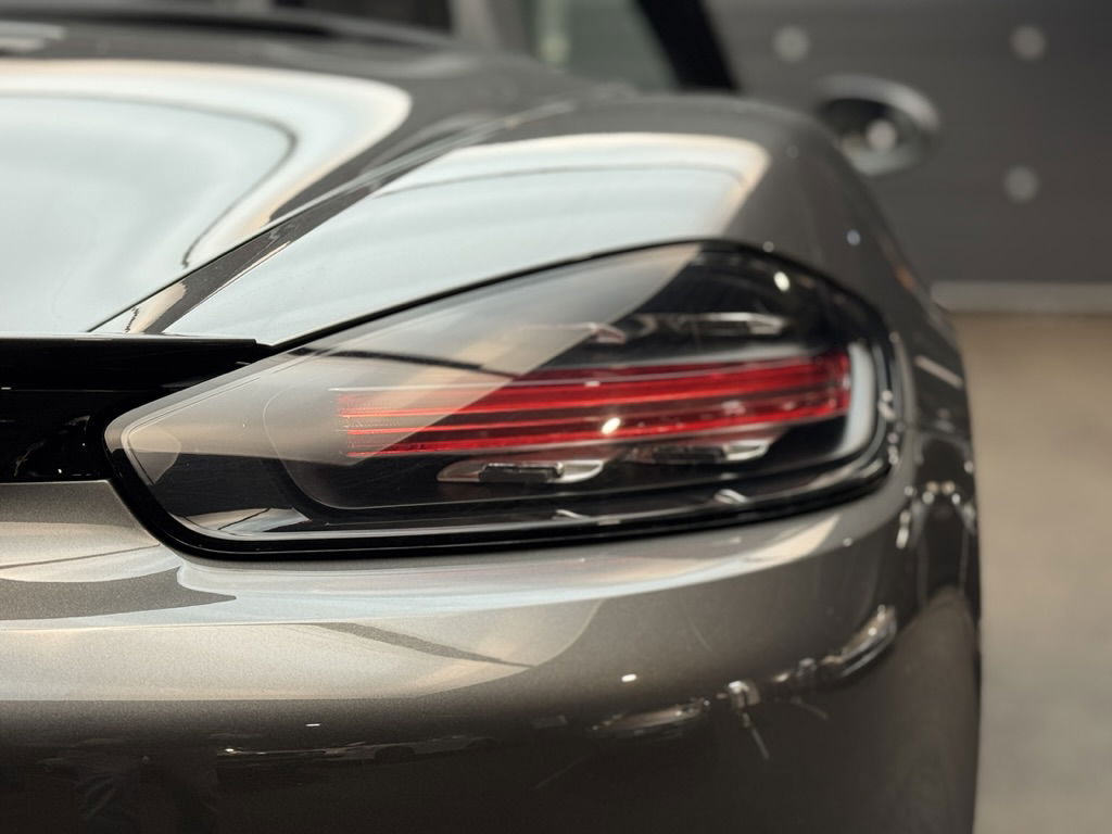 Porsche 718 Boxster