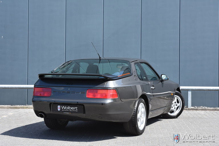 Porsche 968