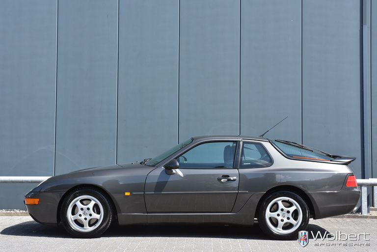 Porsche 968