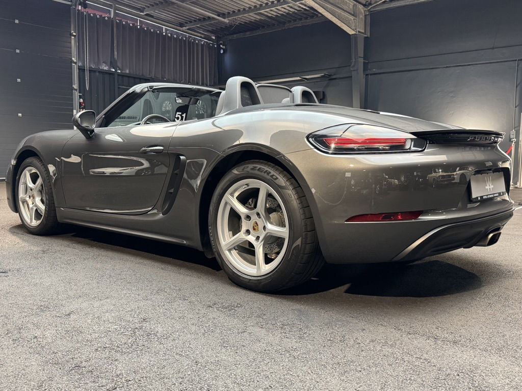 Porsche 718 Boxster
