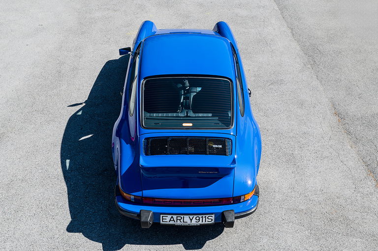 Porsche 911 Carrera 2.7