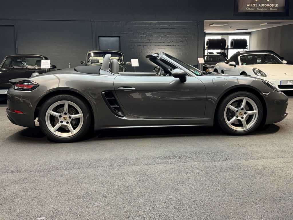 Porsche 718 Boxster