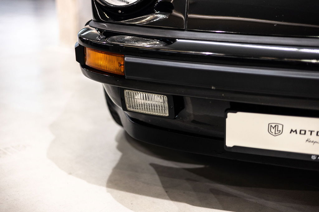 Porsche 911 Turbo 3.3