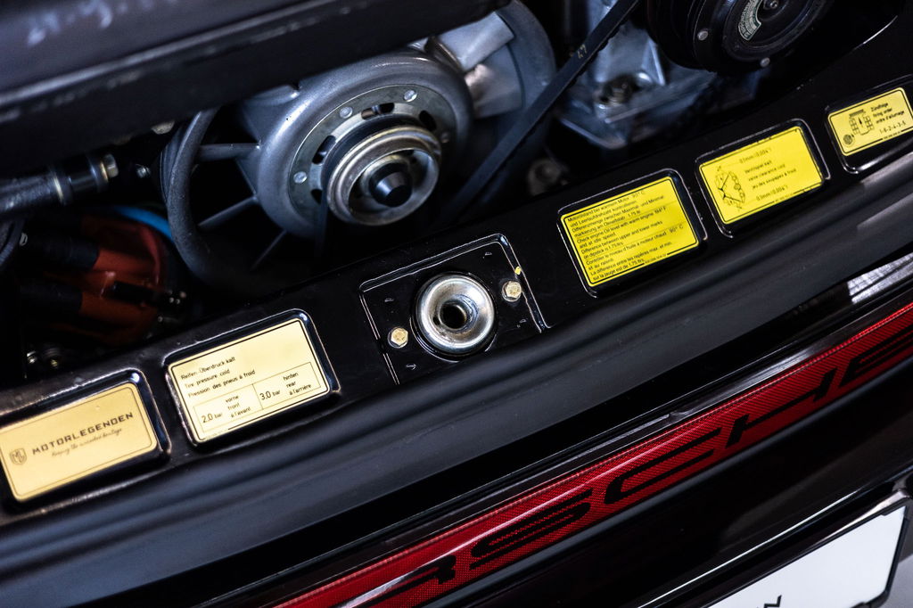 Porsche 911 Turbo 3.3