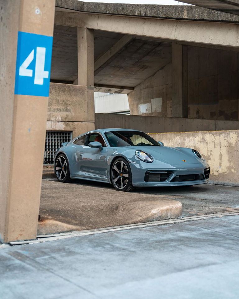 Porsche 992 Carrera 4S