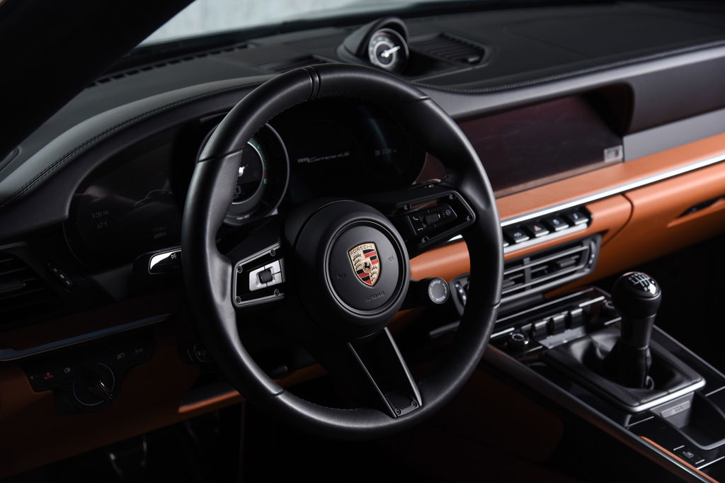 Porsche 992 Carrera 4S