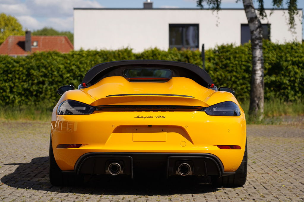 Porsche 718 Spyder RS