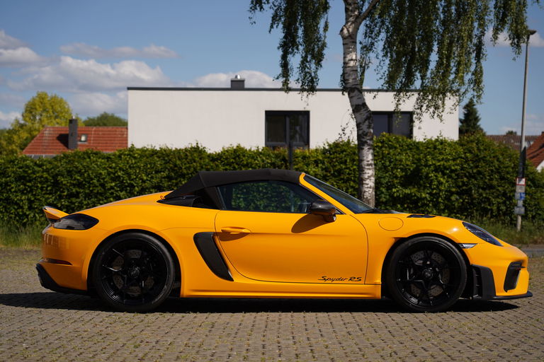 Porsche 718 Spyder RS