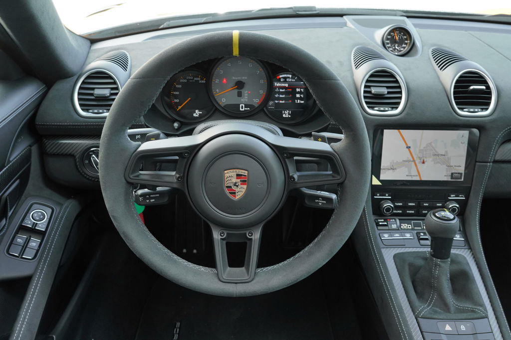 Porsche 718 Spyder RS