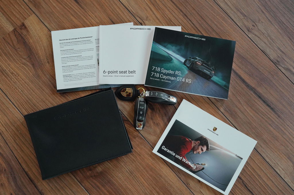 Porsche 718 Spyder RS