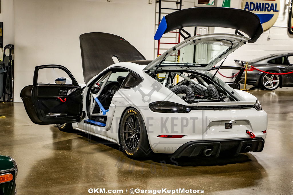 Porsche 718 Cayman GT4 Clubsport