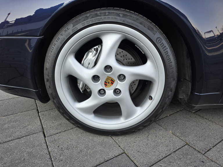 Porsche 993 Carrera 4