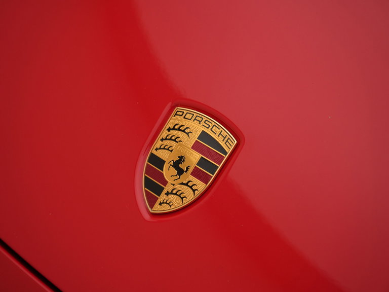 Porsche 992 Carrera 4 GTS