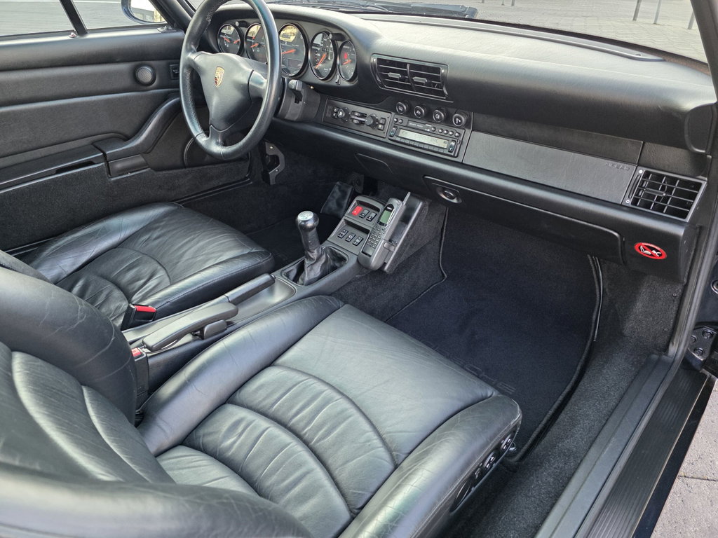 Porsche 993 Carrera 4