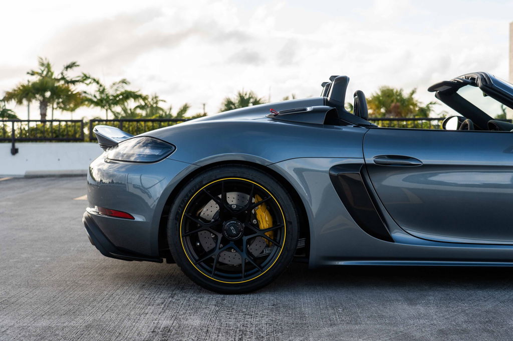 Porsche 718 Spyder RS