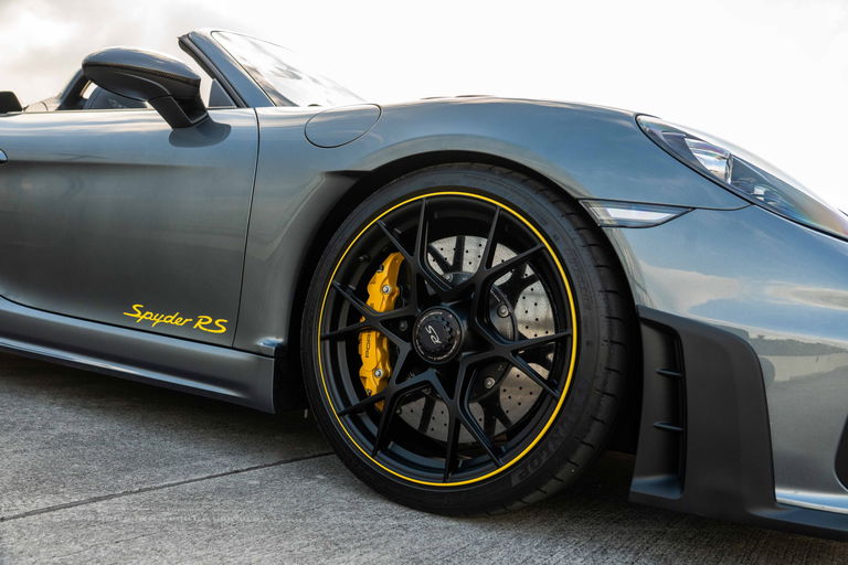 Porsche 718 Spyder RS