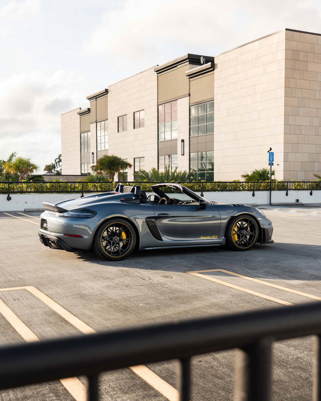 Porsche 718 Spyder RS