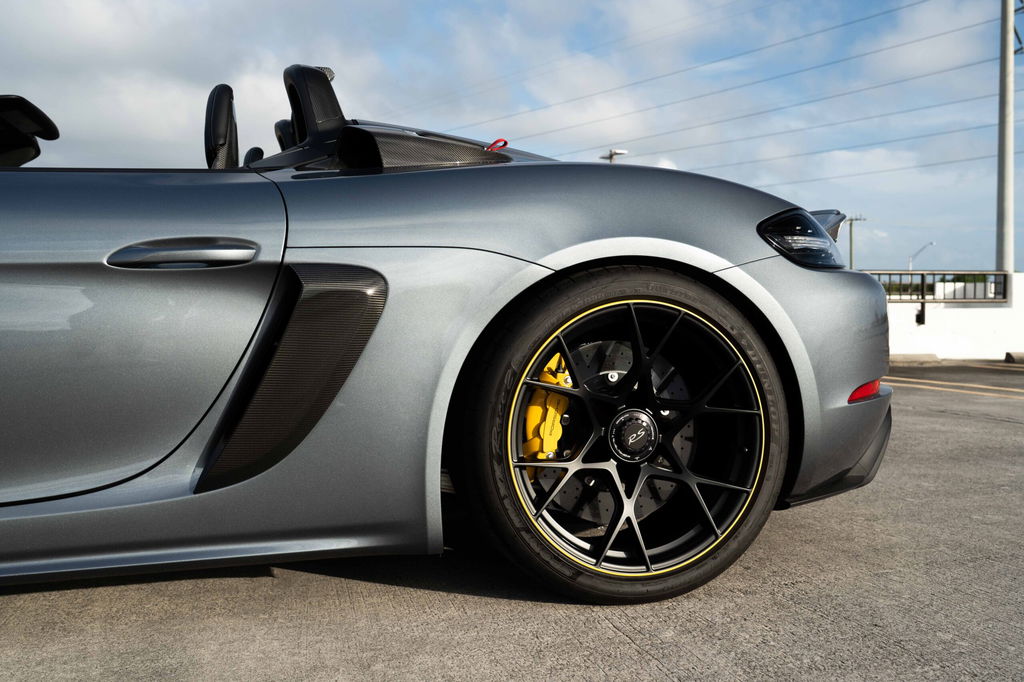 Porsche 718 Spyder RS