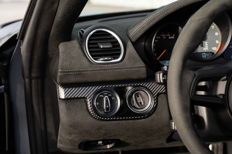 Porsche 718 Spyder RS