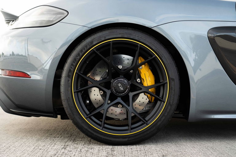 Porsche 718 Spyder RS