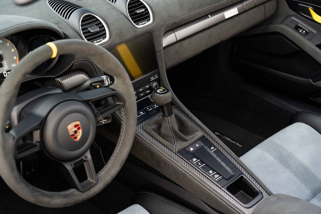 Porsche 718 Spyder RS