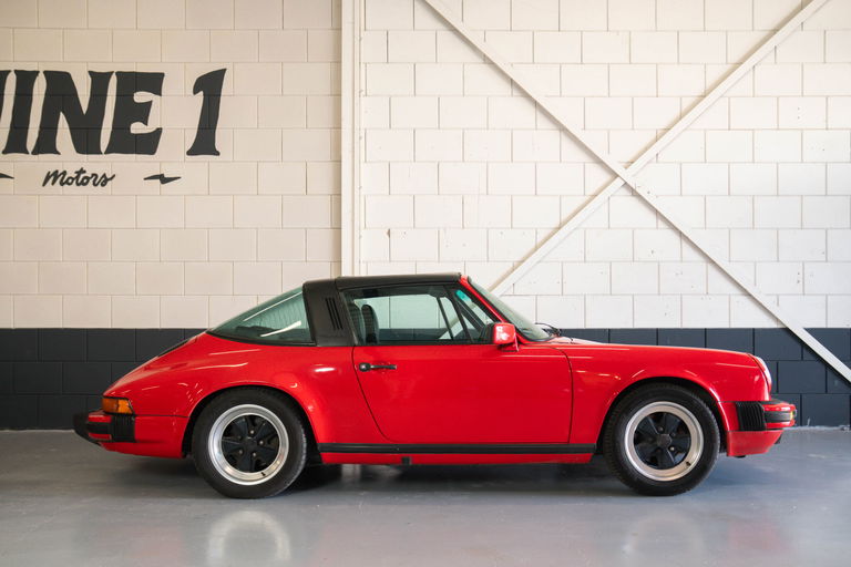 Porsche 911 Carrera 3.2 (US)