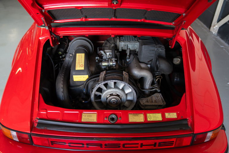 Porsche 911 Carrera 3.2 (US)