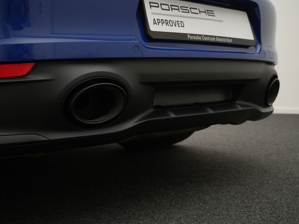 Porsche 992 Carrera GTS