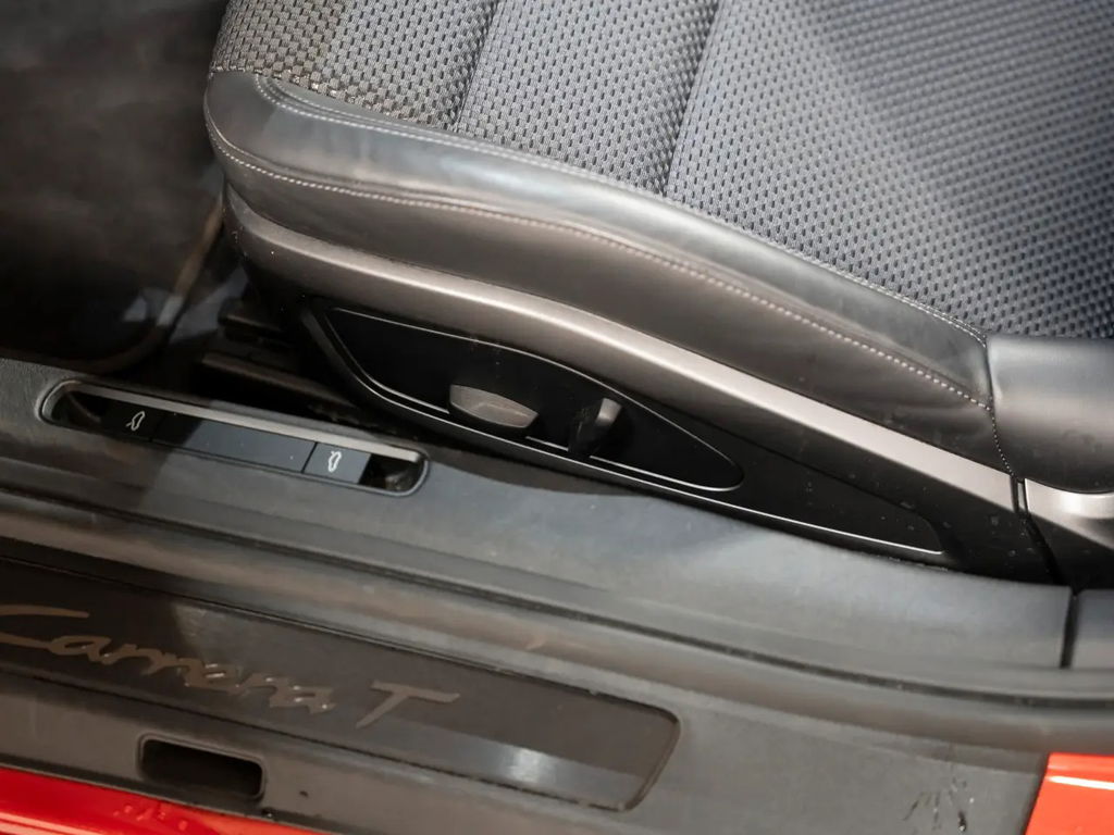 Porsche 992 Carrera T