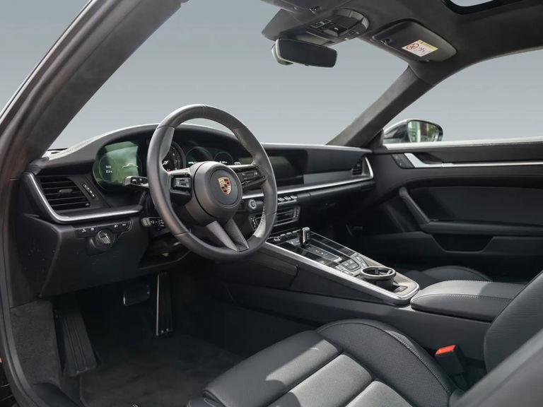 Porsche 992 Carrera 4S