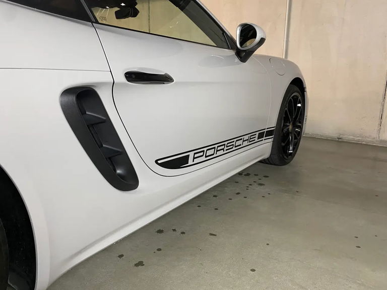 Porsche 718 Cayman Style Edition