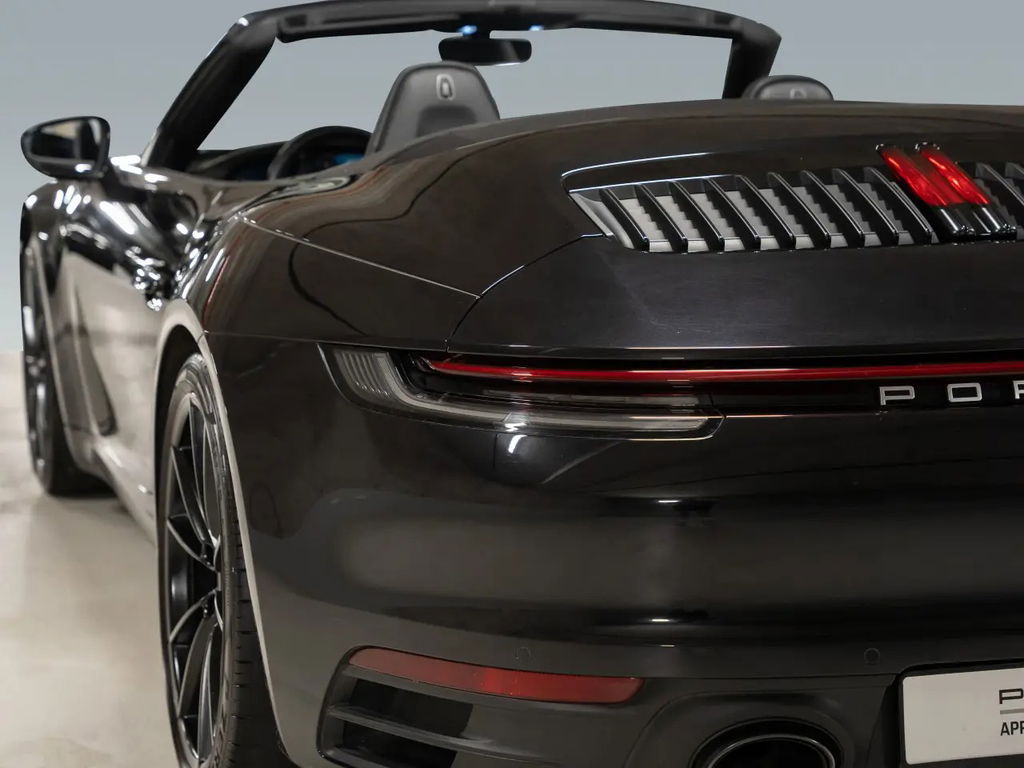 Porsche 992 Carrera 4S