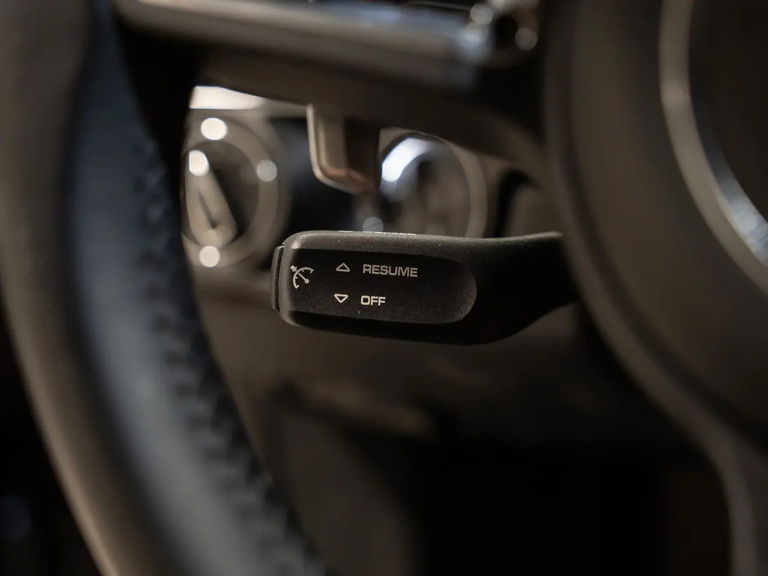 Porsche 718 Cayman Style Edition