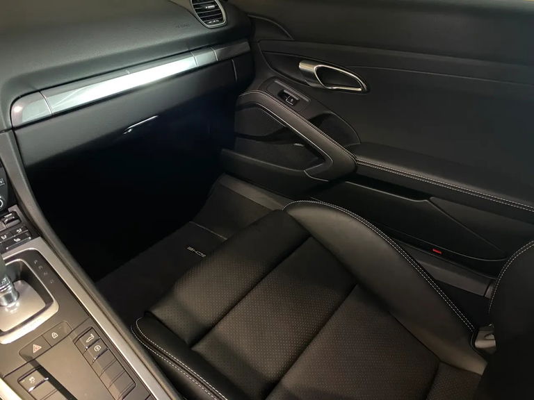 Porsche 718 Cayman Style Edition