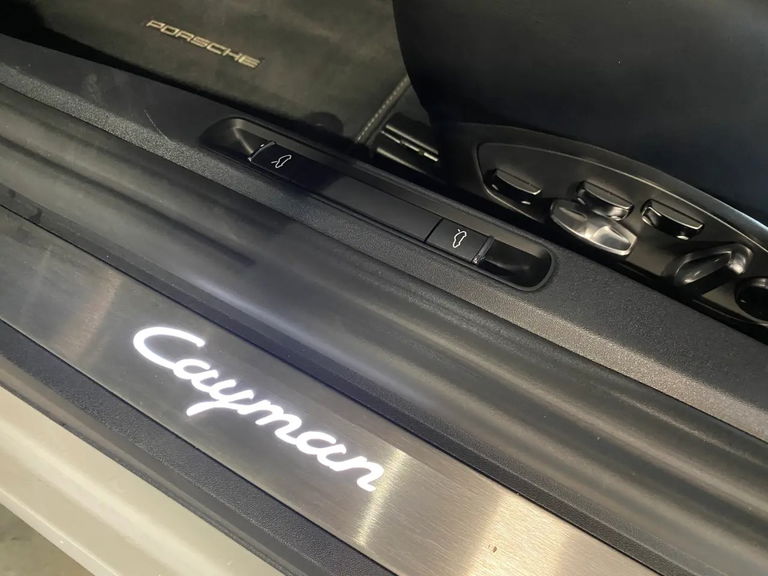 Porsche 718 Cayman Style Edition