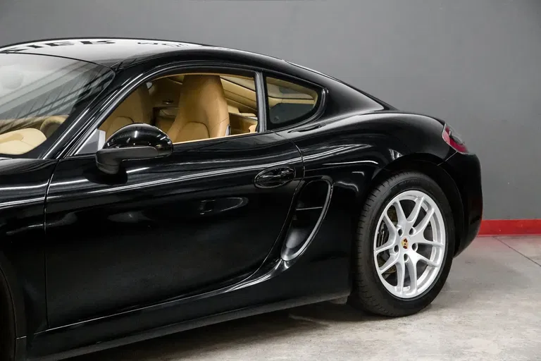 Porsche 981 Cayman