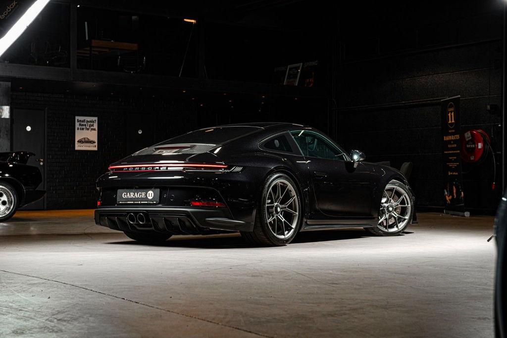 Porsche 992 GT3 Touring