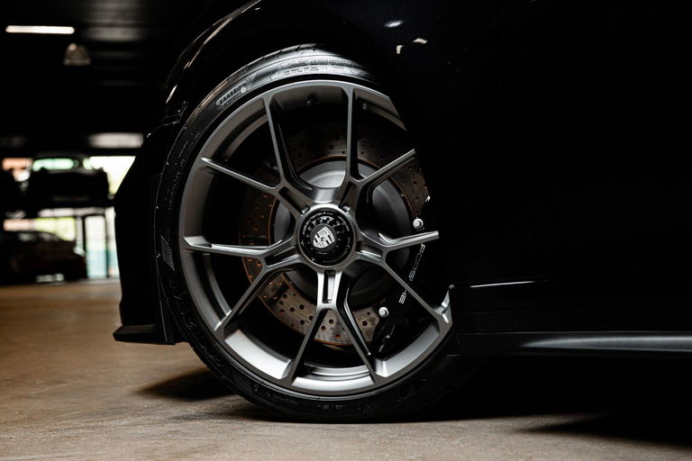 Porsche 992 GT3 Touring