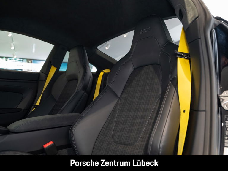 Porsche 992.2 Carrera T